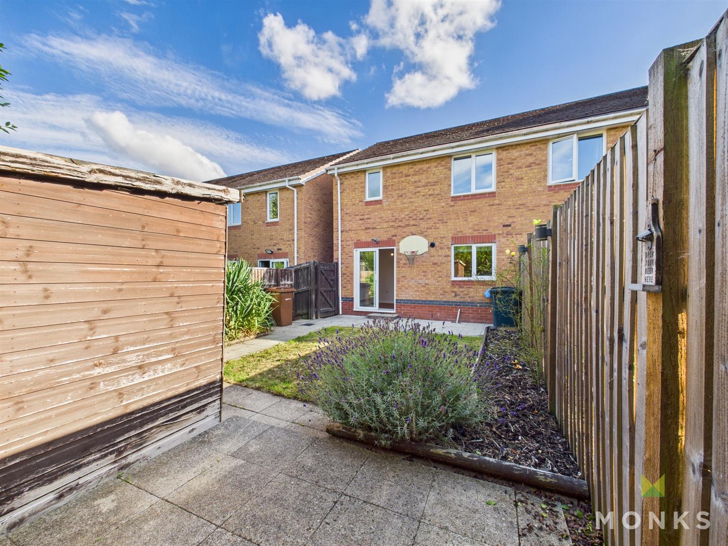 5 Cae Onan, Oswestry, SY10 9PX For Sale